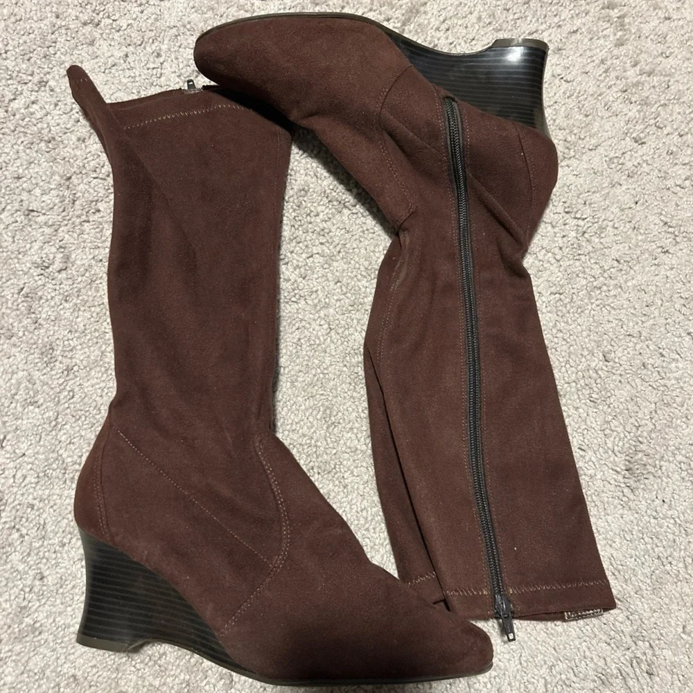 Brown Stretch Faux Suede Wedge Heel Zipper Boots 8